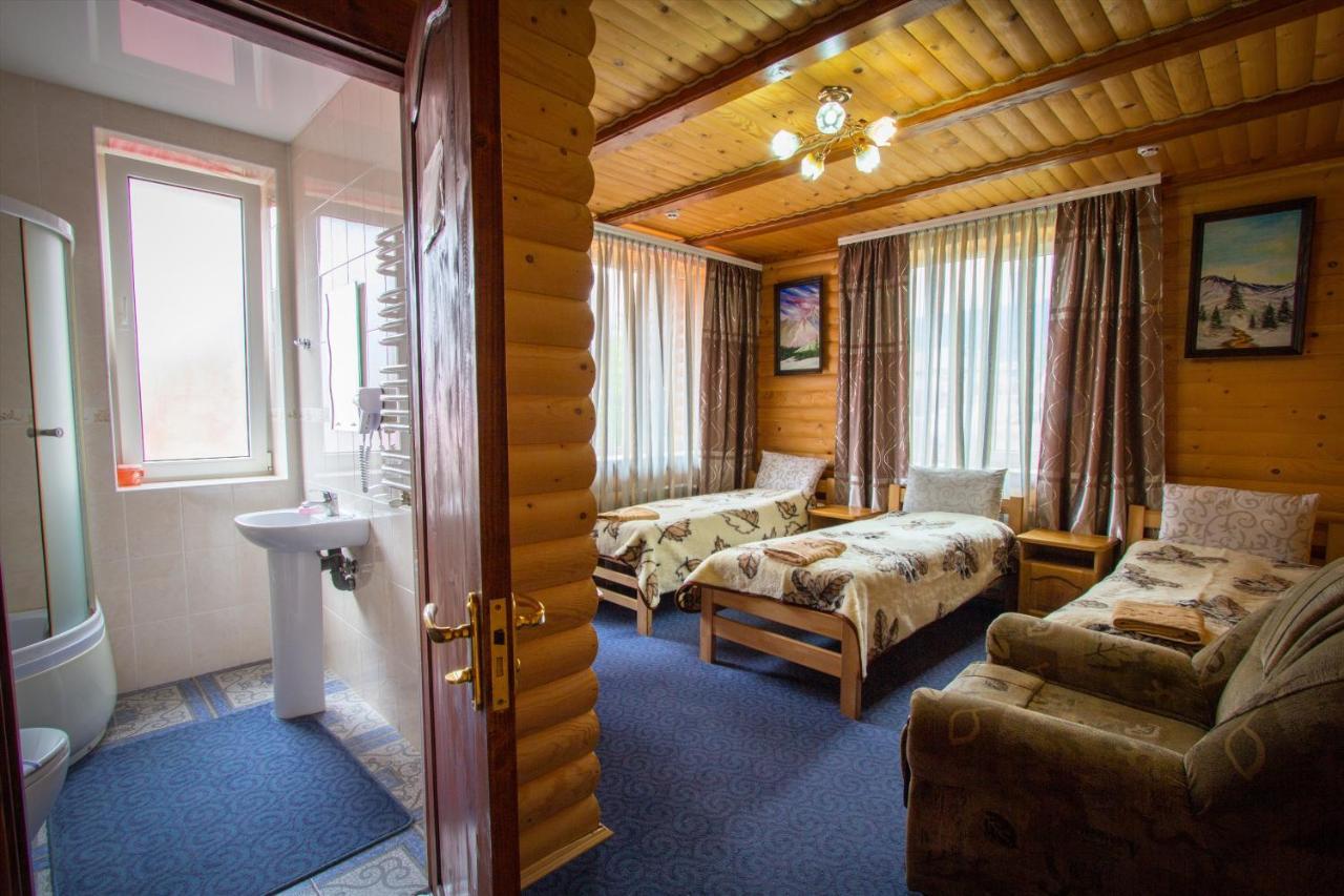 У Мар'Яни І Назара Hotel Yaremche Exterior foto