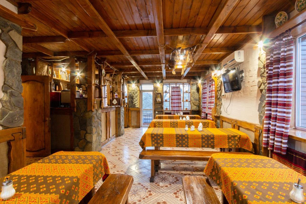 У Мар'Яни І Назара Hotel Yaremche Exterior foto