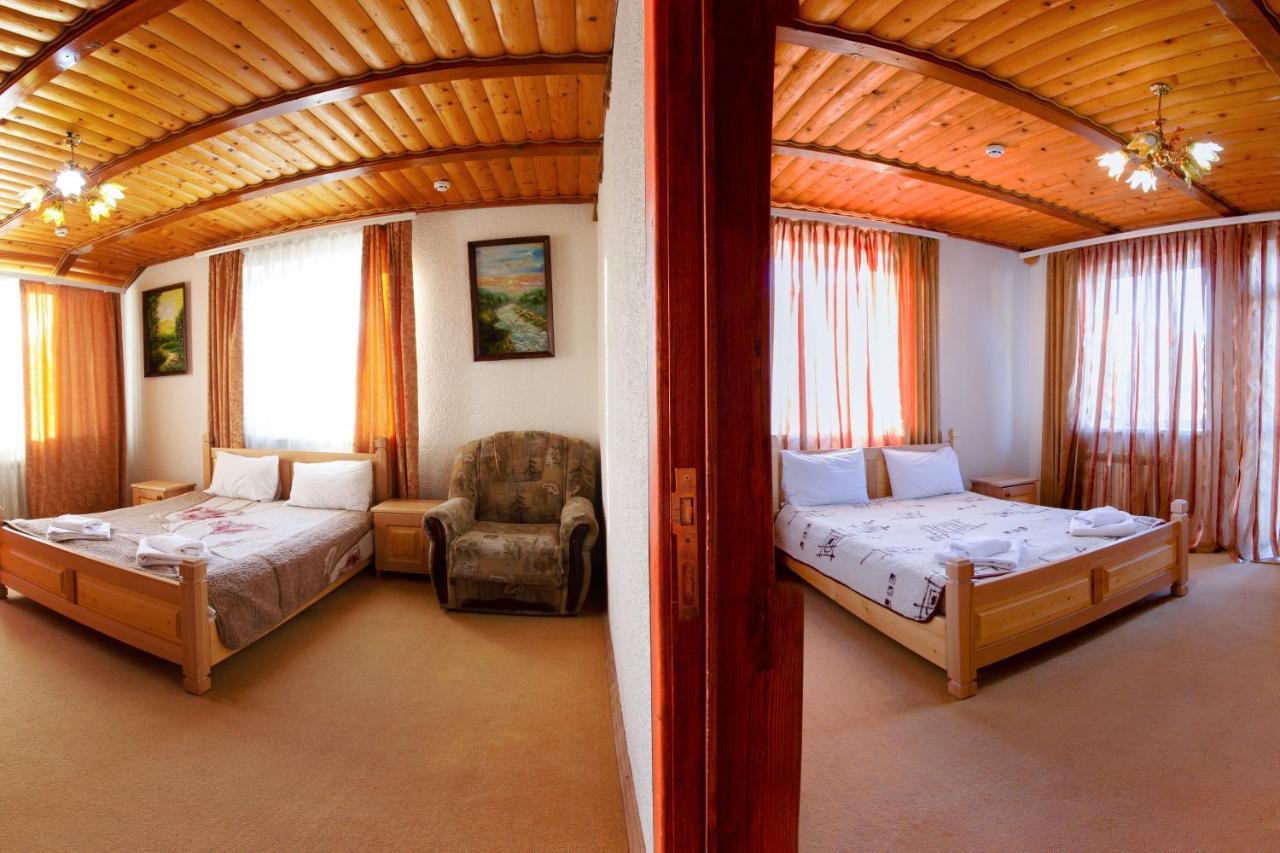 У Мар'Яни І Назара Hotel Yaremche Exterior foto