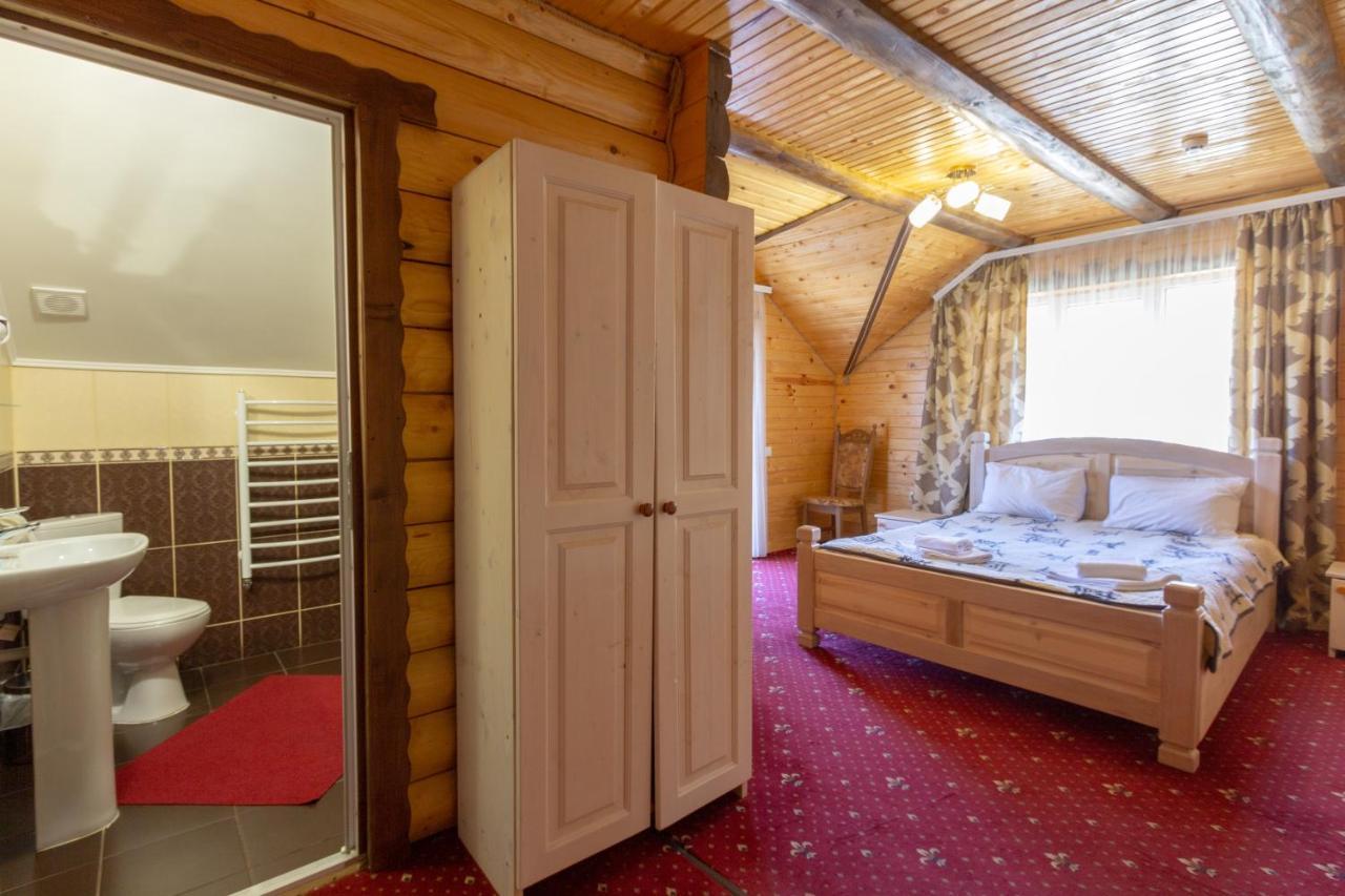 У Мар'Яни І Назара Hotel Yaremche Exterior foto