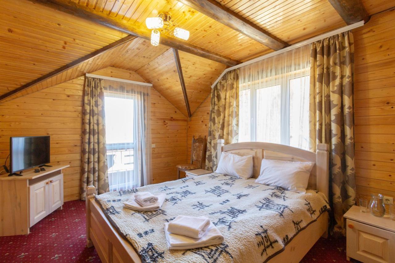 У Мар'Яни І Назара Hotel Yaremche Exterior foto